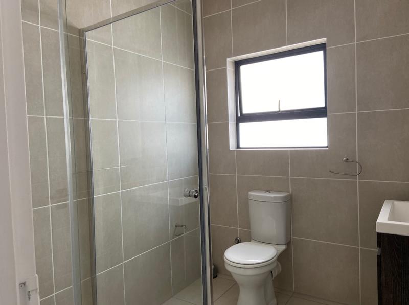 To Let 1 Bedroom Property for Rent in Sandown Western Cape